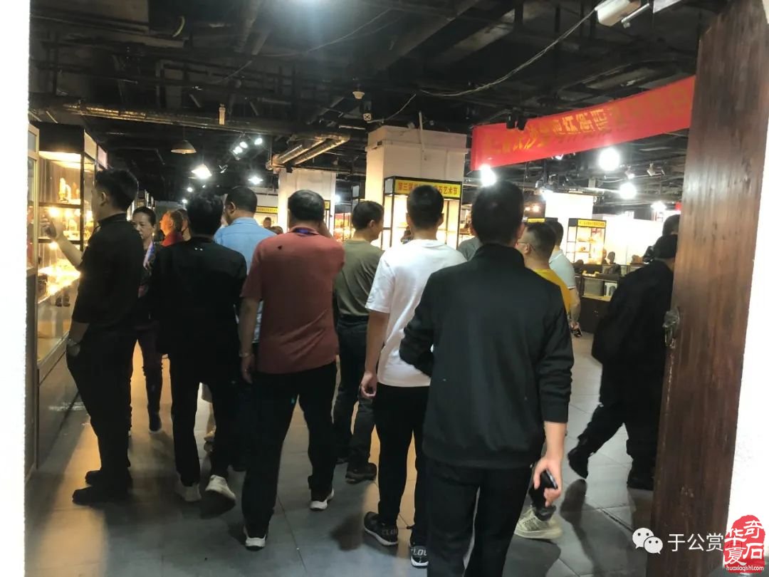 第三届长沙大麓古玩城赏石博览会暨第三届“金鸡杯”全国精品赏石展隆重开幕
