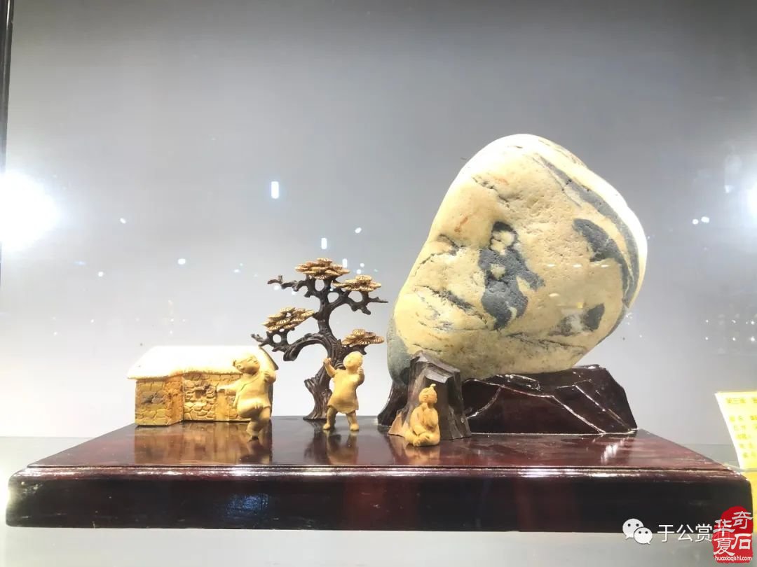 第三届长沙大麓古玩城赏石博览会暨第三届“金鸡杯”全国精品赏石展隆重开幕