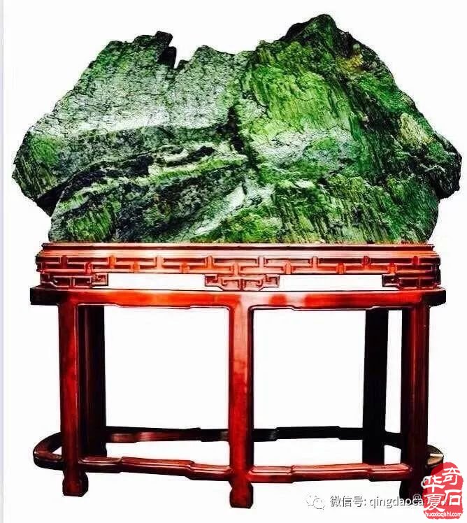 著名藏家崔周村收藏的光鲜亮丽崂山绿石