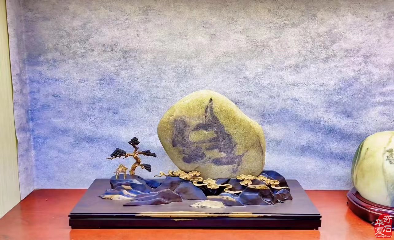 为奇石怎么样配座才合适 图