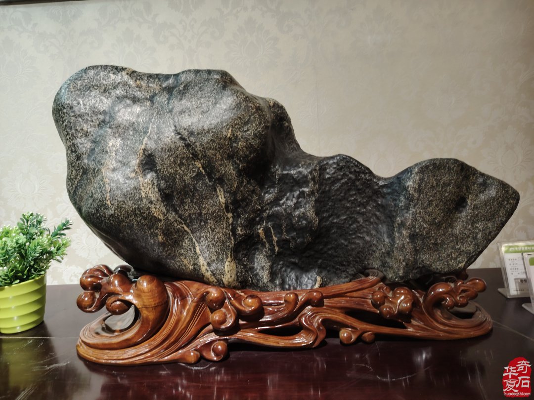 中国汉江石界联盟率团助力“丝路杯”石博览会