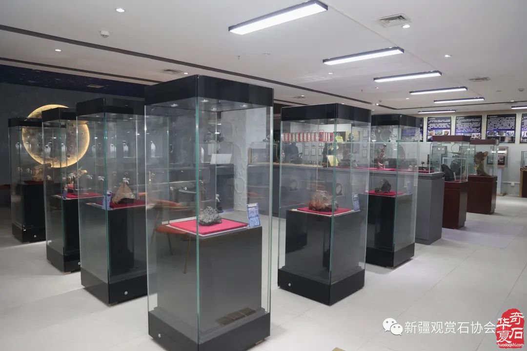 触摸45亿年前的星辰—一从中原陨石馆“陨石汝瓷”说起