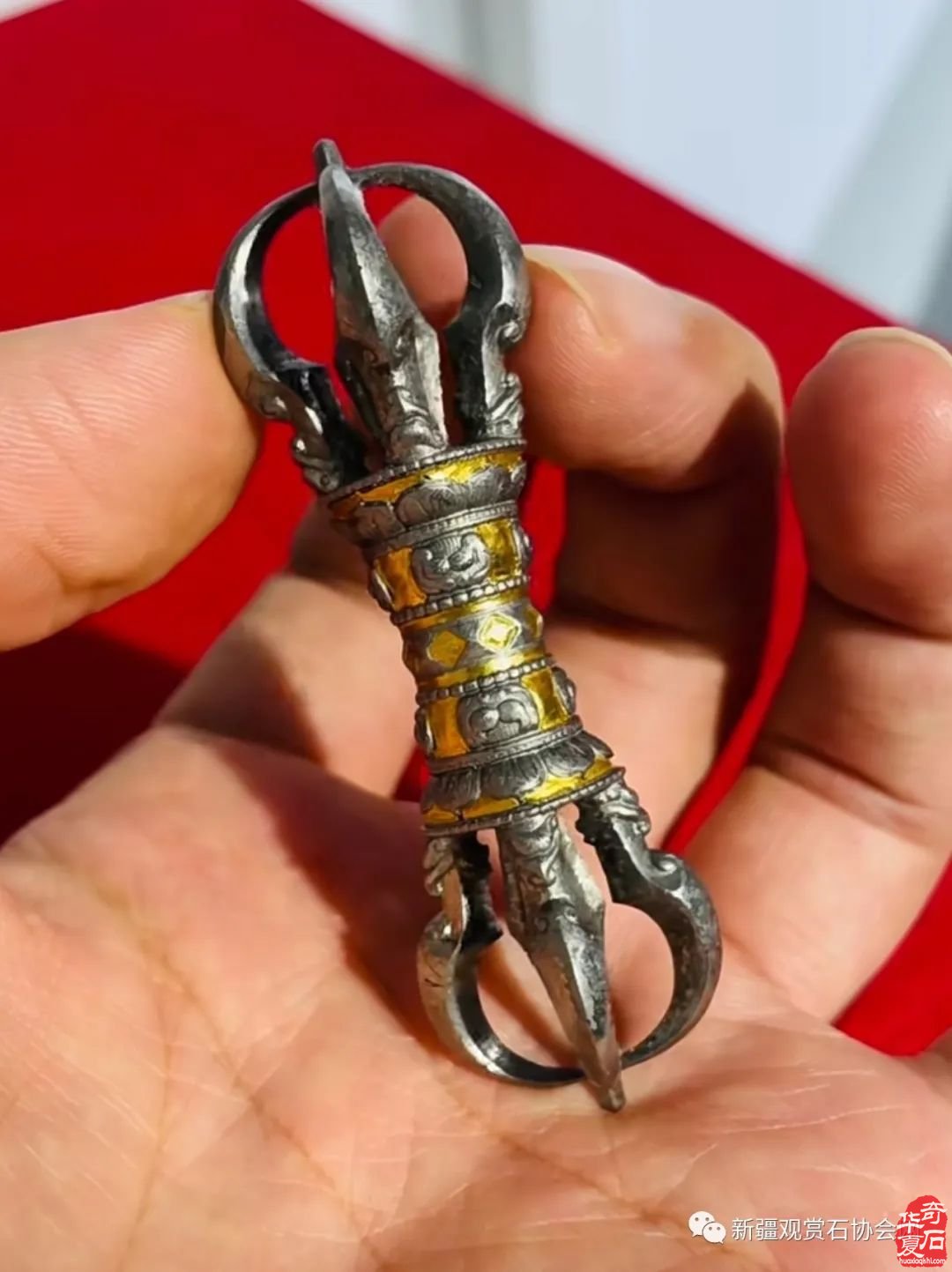 触摸45亿年前的星辰—一从中原陨石馆“陨石汝瓷”说起