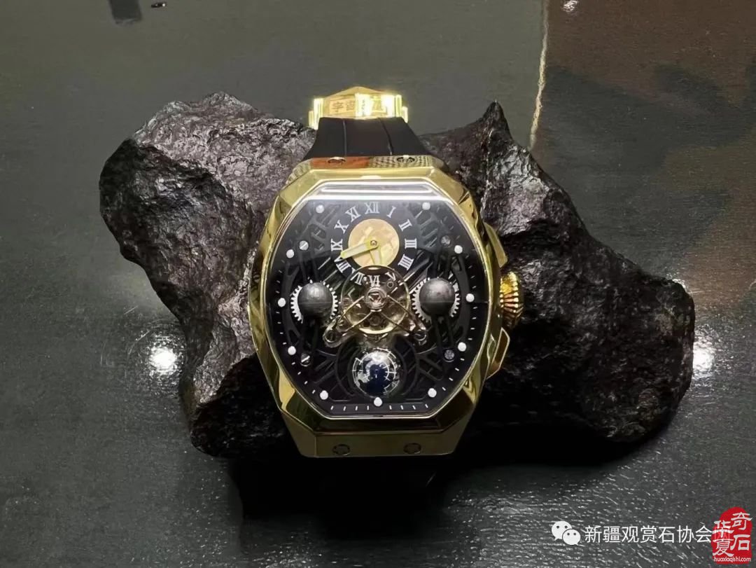 触摸45亿年前的星辰—一从中原陨石馆“陨石汝瓷”说起