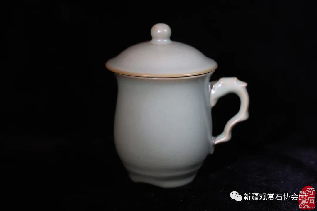 触摸45亿年前的星辰—一从中原陨石馆“陨石汝瓷”说起