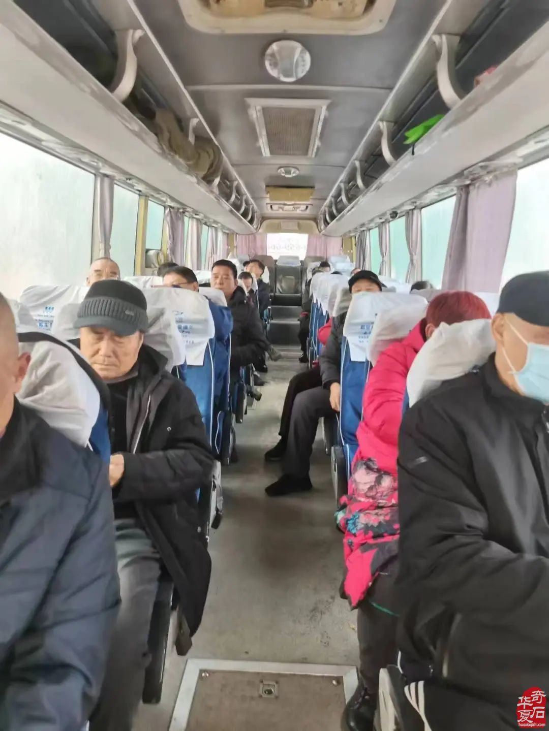 鹤壁市奇石协会举办主题为“鹤舞迎春春如意，龙腾贺岁岁吉祥”的2023年底工作年会