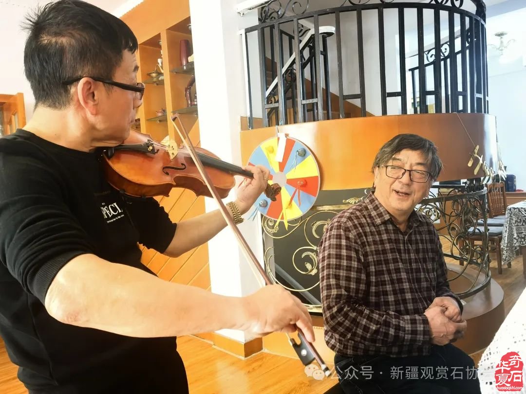 新疆观赏石协会开展新春走访慰问活动