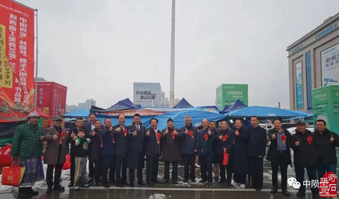 拥抱星辰讲陨石故事矢志不渝