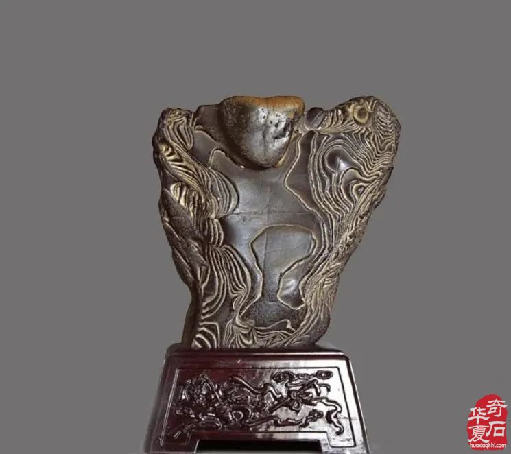 欣赏美石会引发人们无限的遐思