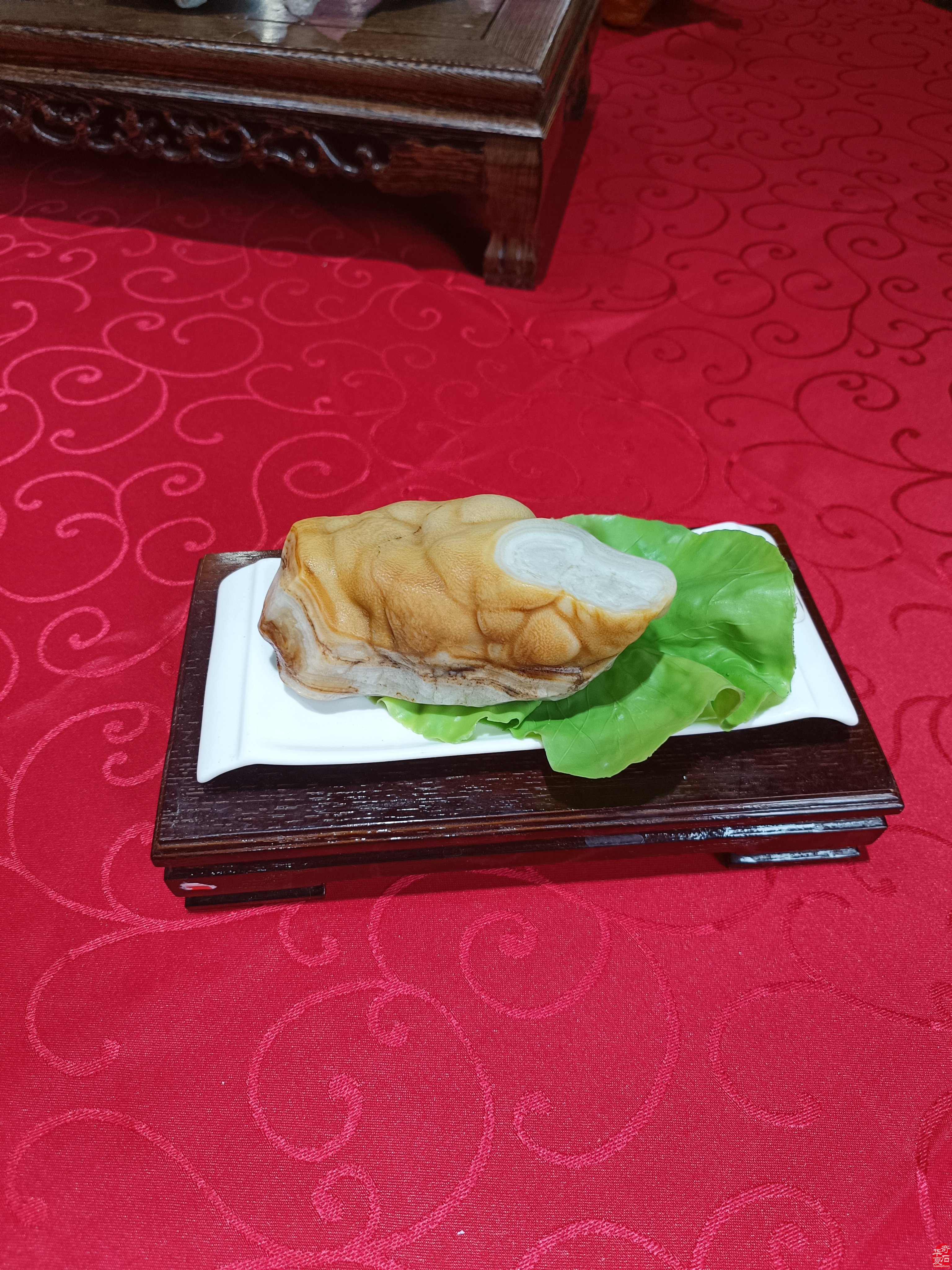 长江精品肉石艺术馆走进安康摘金夺银