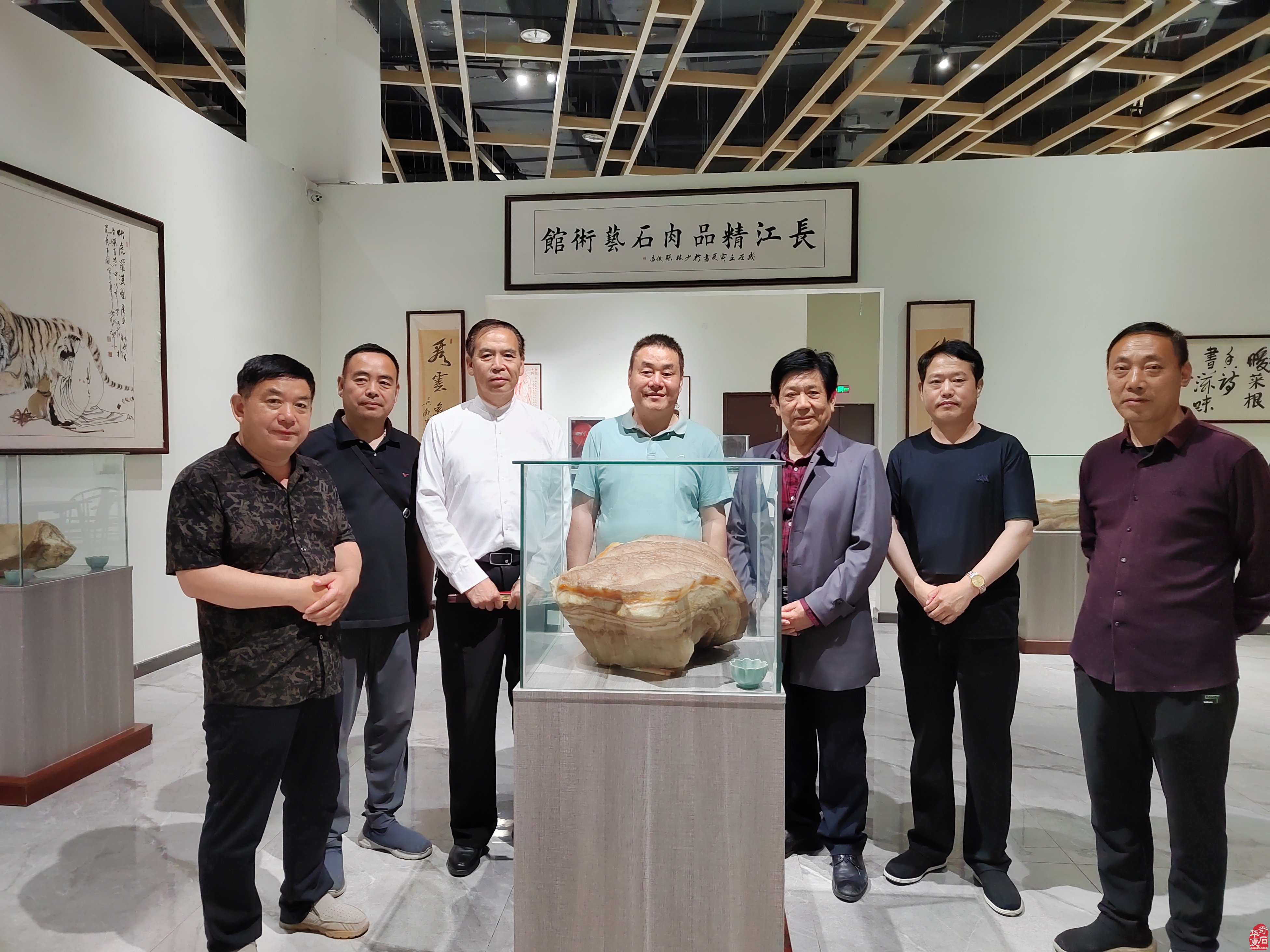 赏石路上执着追求的人——王长江