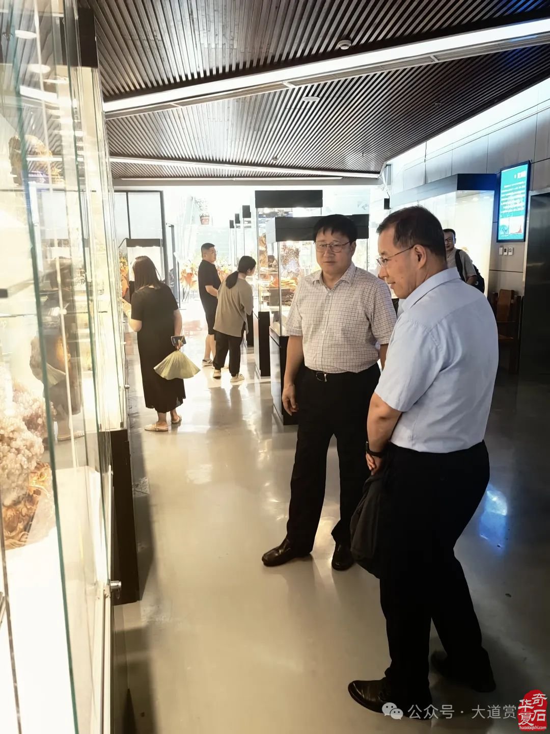 热烈祝贺张华当选陕西省宝玉石观赏石协会会长