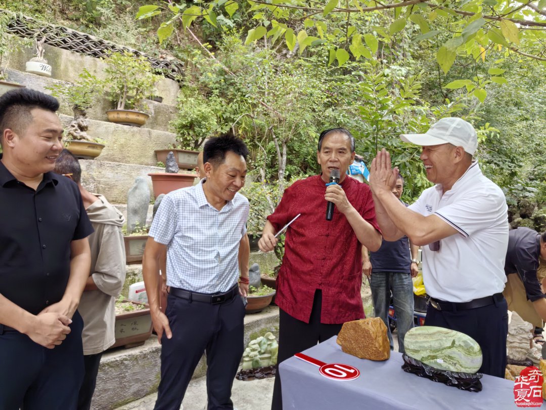洛阳石界全国第十三个赏石日举办丰富多彩的活动