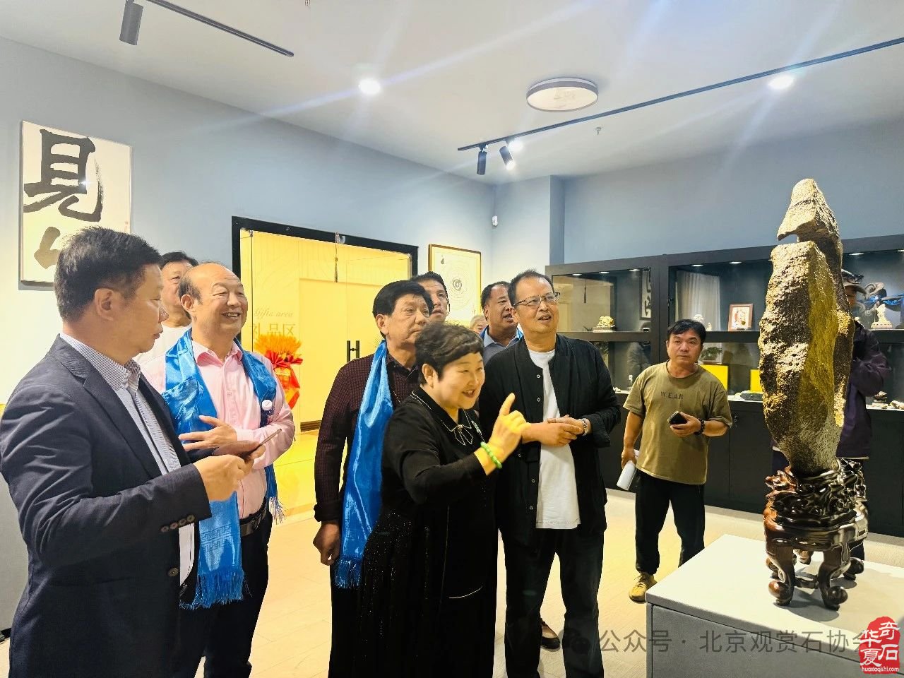 巴彦淖尔观赏石珠宝玉石文化旅游博览会盛大开幕