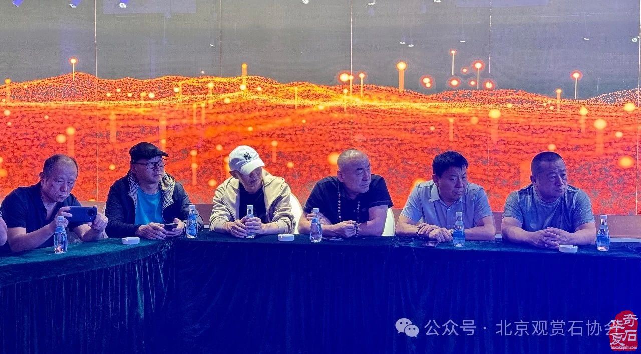 巴彦淖尔观赏石珠宝玉石文化旅游博览会盛大开幕