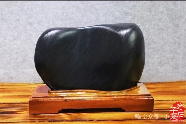 柳州大展后，广州会展开！——11月9日，广州·广佛赏石博览会将隆重开幕！（附：精品展作品 四）