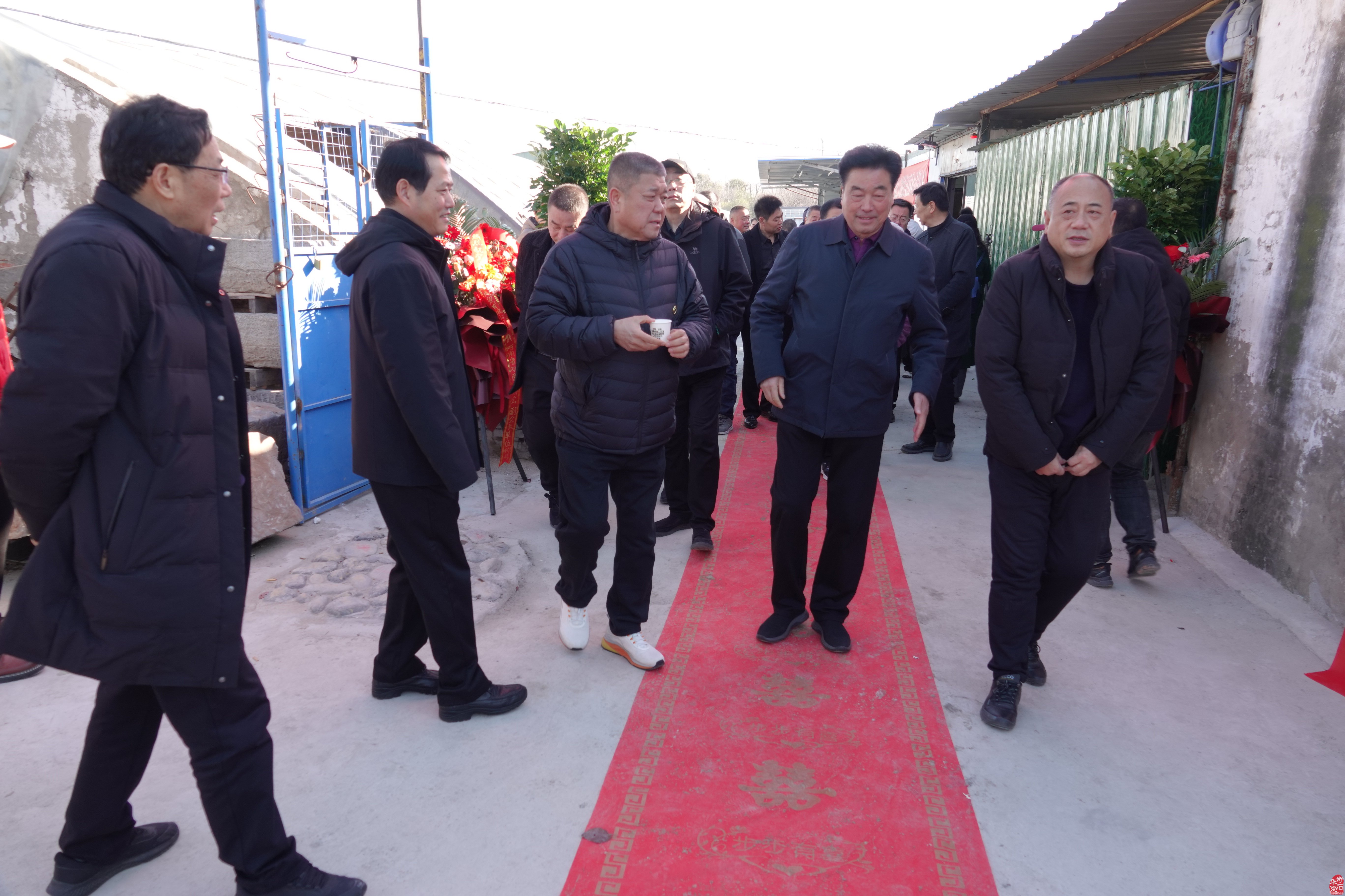 河南省观赏石协会在平顶山举行副会长单位揭牌仪式