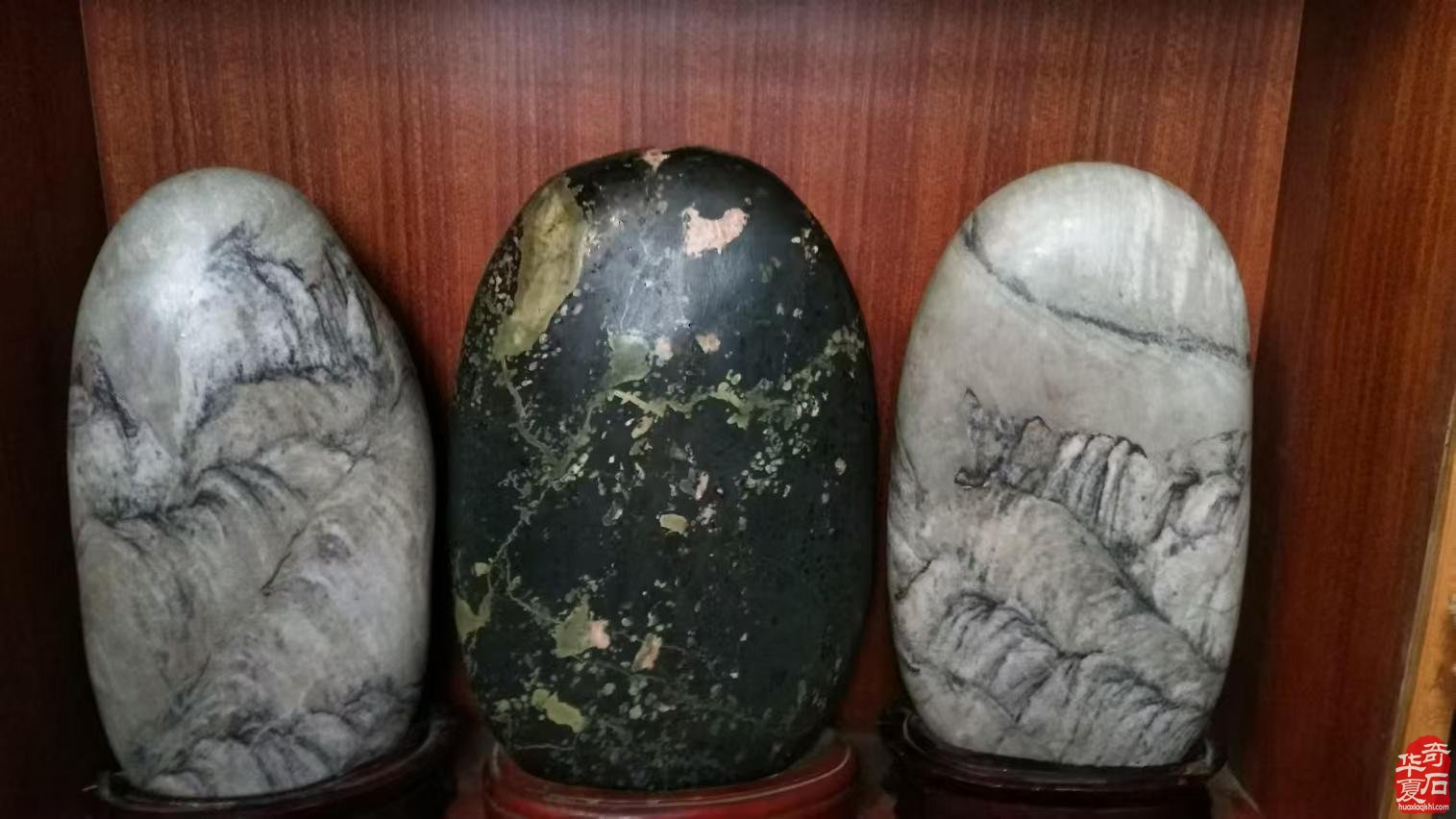 洛阳赏石界有这么一位备受尊敬的人物