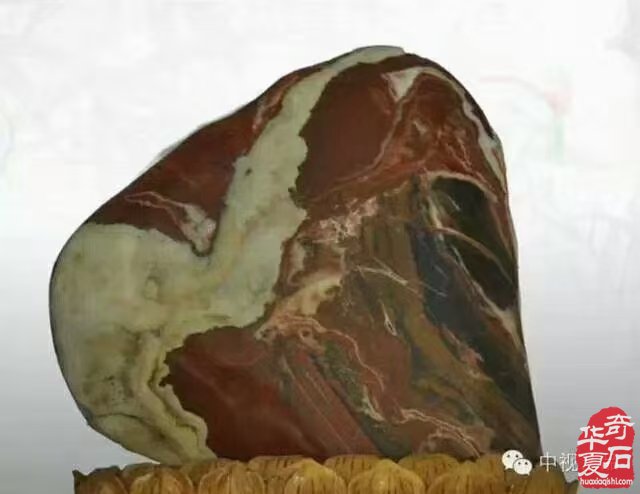 执着赏石人军旅华章《热血与荣耀的铭刻》