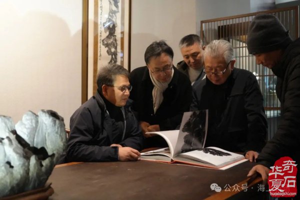 首届长三角赏石艺术联盟•中国环太湖艺术城联展盛大开幕