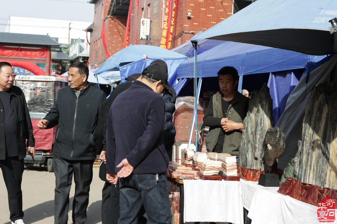 洛阳第三十三届“大乾门杯”国际赏石文化艺术展暨交易会圆满落下帷幕