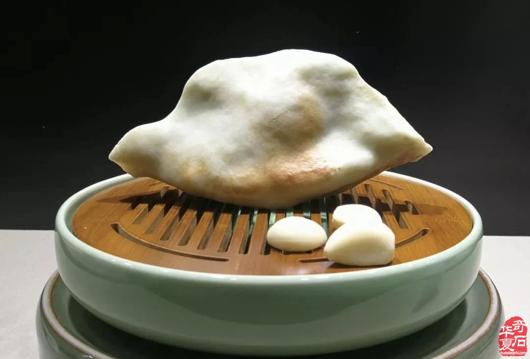 奇石天价乱象，谁在编造“疯狂的石头“