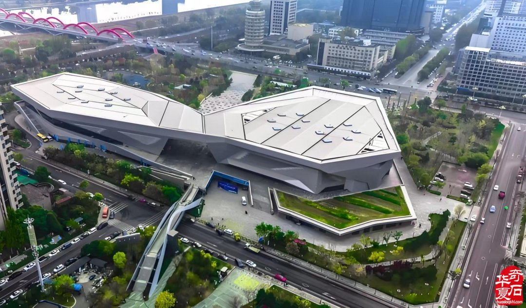 不一样的石展砥砺十六载如今焕新再出发