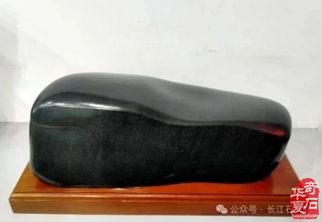 从钢枪到赏石——这位退役军人的“石缘“人生
