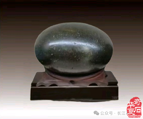 从钢枪到赏石——这位退役军人的“石缘“人生