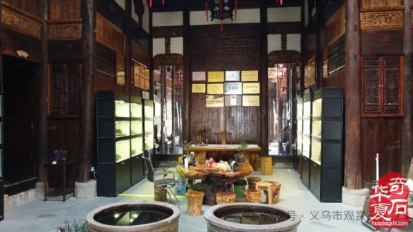 隐于古民居里的山外世界——对季勤勤的访谈录