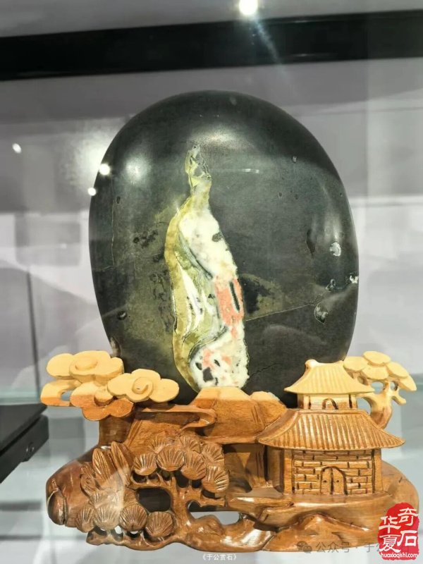 黄河石韵凝初心·陇原挚友赴新程 ——谨以此诗贺迎新春黄河石精品展暨甘肃省观赏石协会石友联谊会 原创 馨然 于公赏石 2025年12月9日 00:06 甘肃 