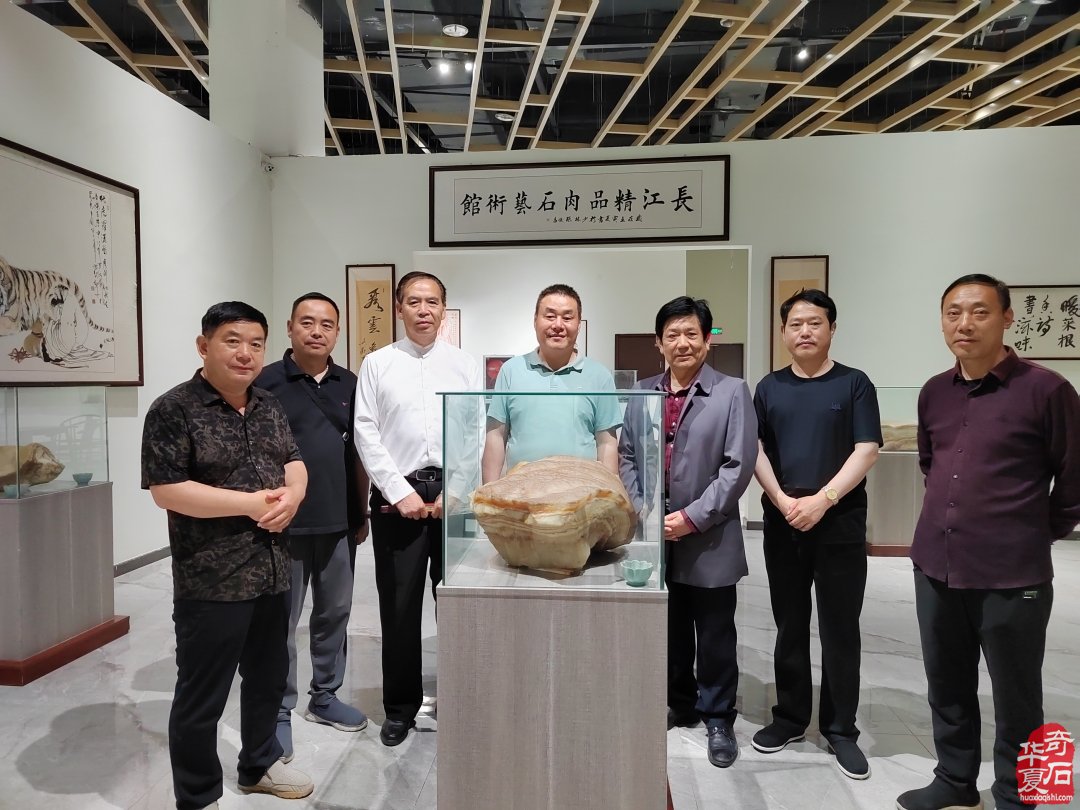 收藏人生：记宝丰企业家王长江的收藏情缘