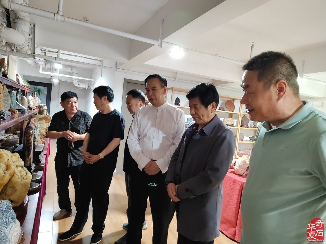 收藏人生：记宝丰企业家王长江的收藏情缘