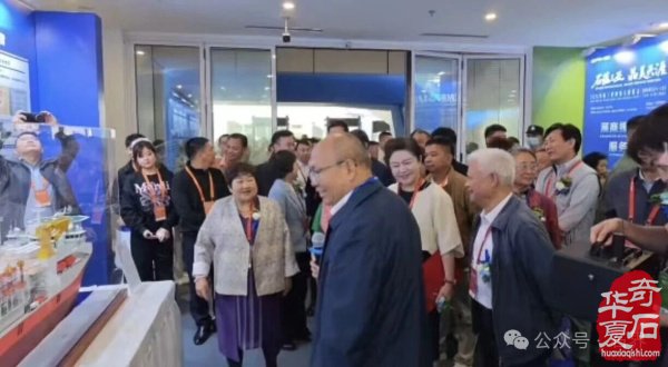 2026海南三亚观赏石博览会盛大开幕 天外陨石引爆现场