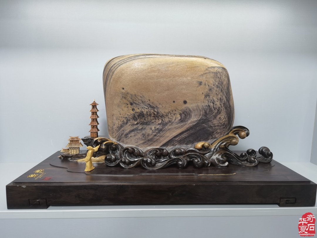 矢志不渝走进石头世界的人得悟“石道无涯”