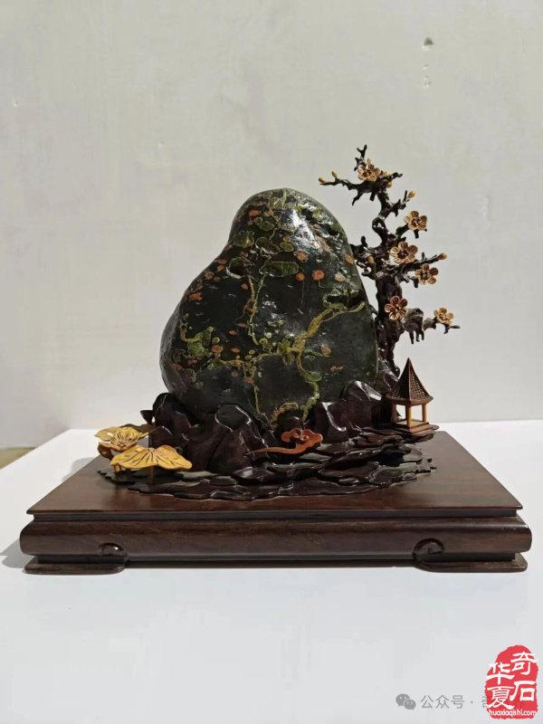 精品荷花石有多美:直击心灵深处的生命绽放,画家看了也啧啧称奇