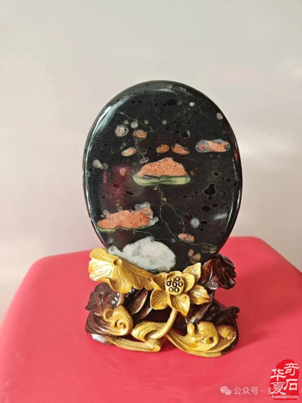 精品荷花石有多美:直击心灵深处的生命绽放,画家看了也啧啧称奇