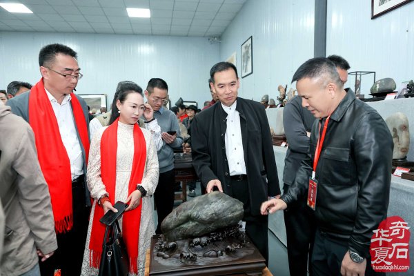 中石协天雕艺术入围作品遴选展、中国洛阳第三十四届“愚公灵琢杯”国际赏石文化艺术展暨交易会盛大启幕