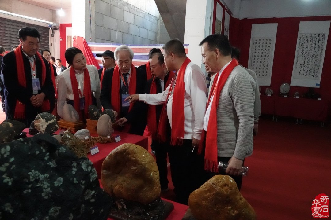 汝州市“乾鸿杯”第四届汝石斗宝大赛隆重开幕