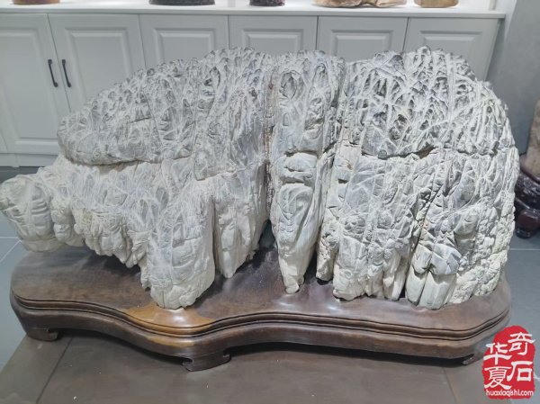 参加淮南石博会顺访王吉清石馆