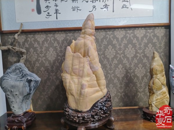 参加淮南石博会顺访王吉清石馆