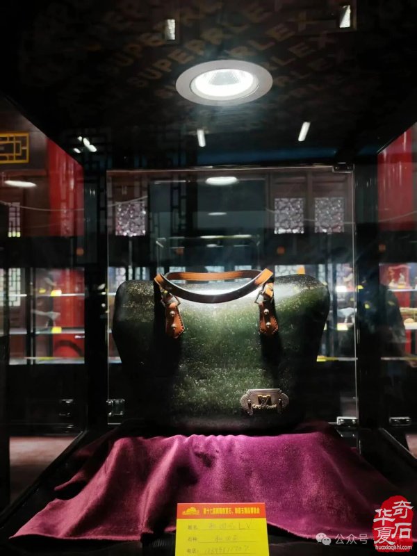 第十七届新疆国际观赏石和田玉精品博览会特金奖作品欣赏