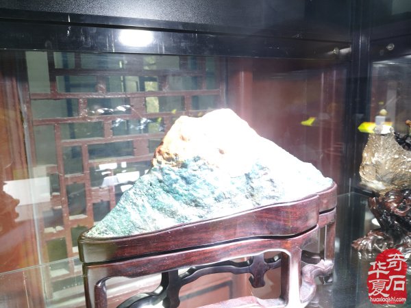 第十七届新疆国际观赏石和田玉精品博览会特金奖作品欣赏