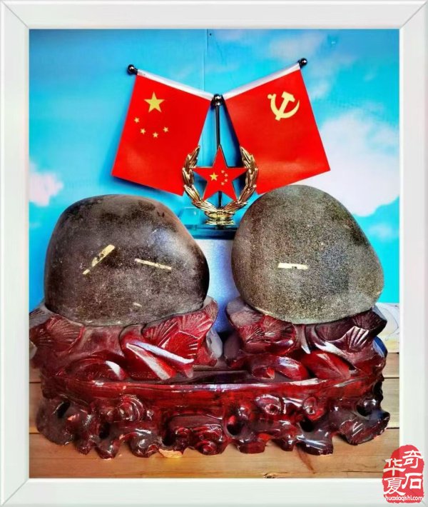 顽石寄军魂 石语颂荣光 —— 孟津长城黄河奇石文化馆馆长以石献礼建军 99 周年