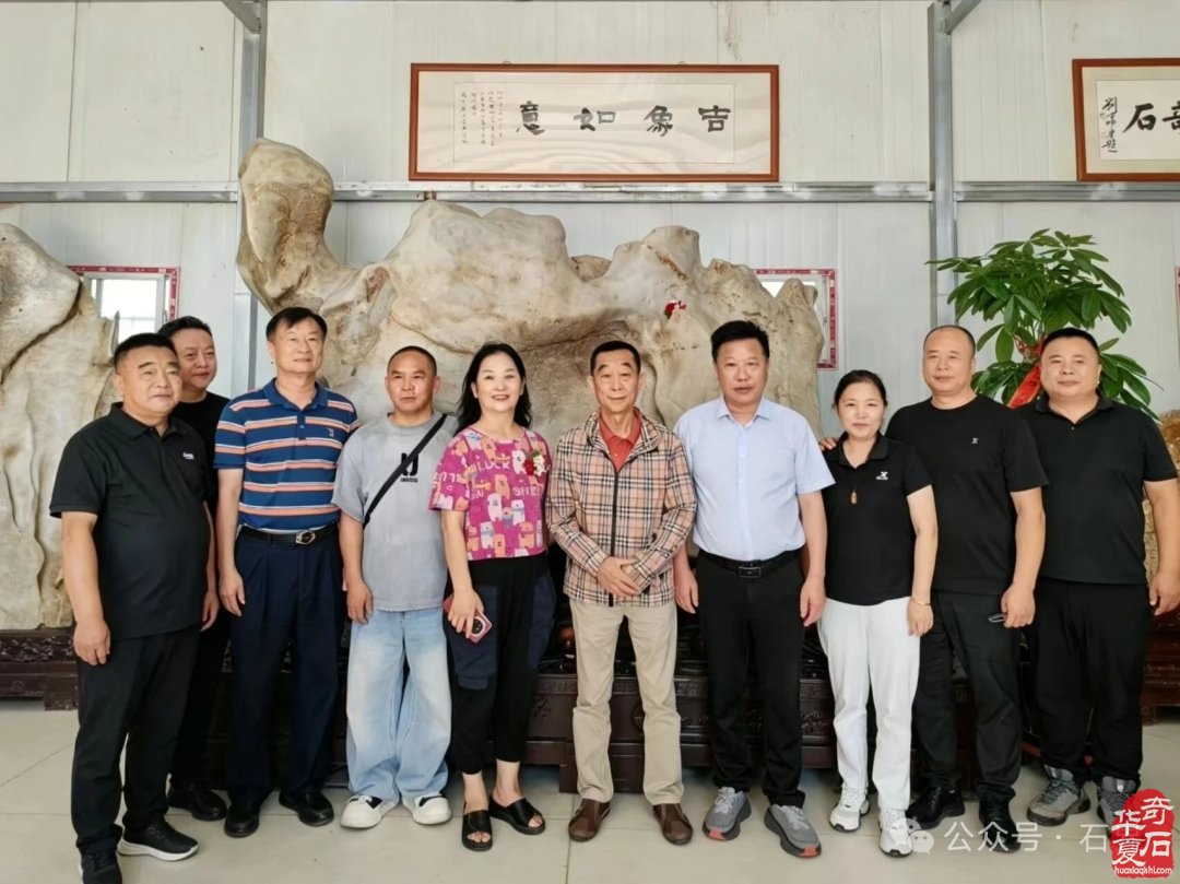 走访甘肃企业家韶晖奇石馆各地赏石名家齐聚交流