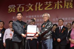 石界国际友人义捐力助抗疫 武汉加油
