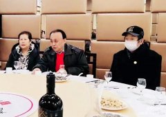 青岛市根石盆景艺术协会八届八次会长办公会召开