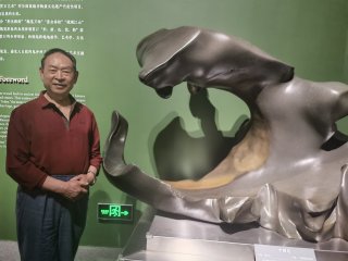 石界恩爱夫妻不肯缺席国博奇石展