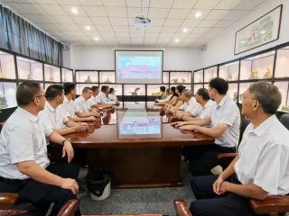 凝聚社会磅礴力量--安徽省灵璧石协会集中收看9·3阅兵活动