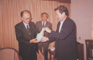 中國•上海韩国·朝鲜壽石人代表者会谈回忆录